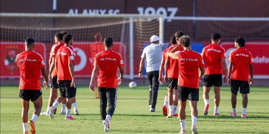 12 صورة ترصد التركيز والحماس خلال مران الأهلي استعدادا لمواجهة المقاولون العرب